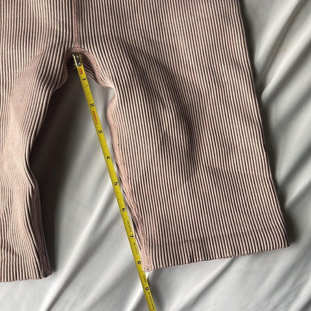 Calvin Klein performance ribbed shorts NWOT - Picture 3 of 4